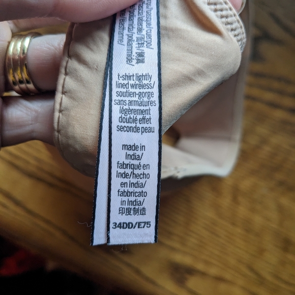 Victoria Secret Tshirt Wireless 34DD - Picture 3 of 3